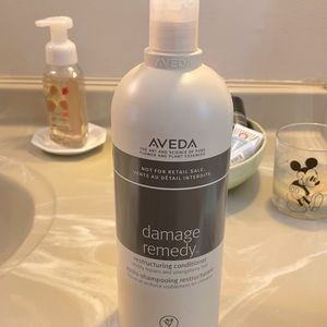 Aveda reconstruction conditioner